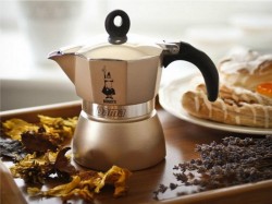 Милан - кофеварка Bialetti