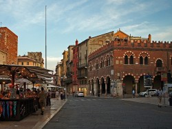 4. Верона (Италия) – Пьяцца делле Эбре